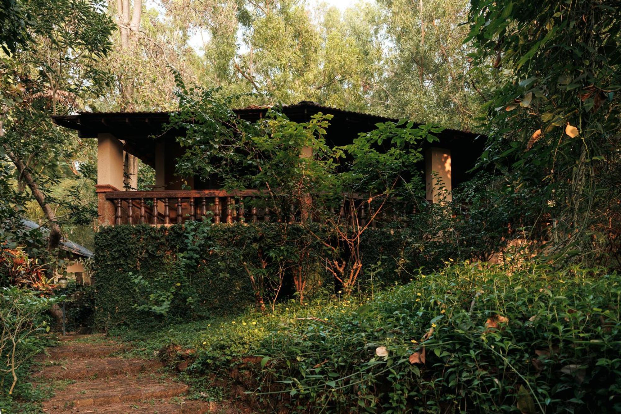 Sai Vishram Beach Resort Bainduru Exteriör bild